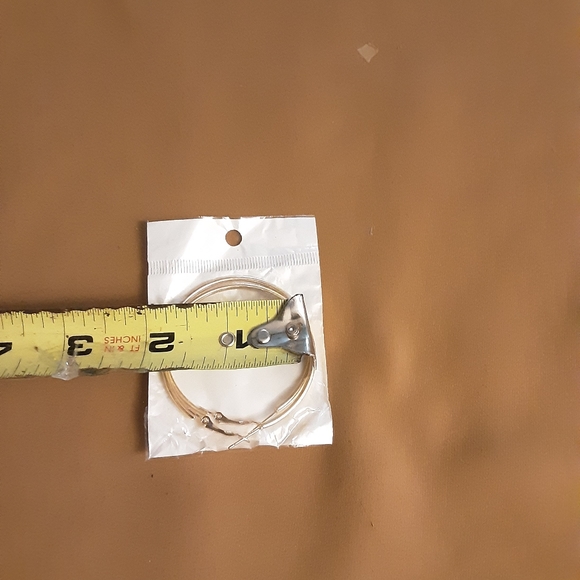 Large circle fashion jewelry thin earrings (350) - Picture 4 of 5